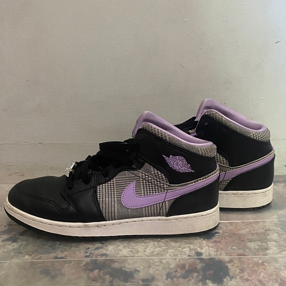 Used Air Jordan Size Youth 7 Black and Purple High-Top Sneakers